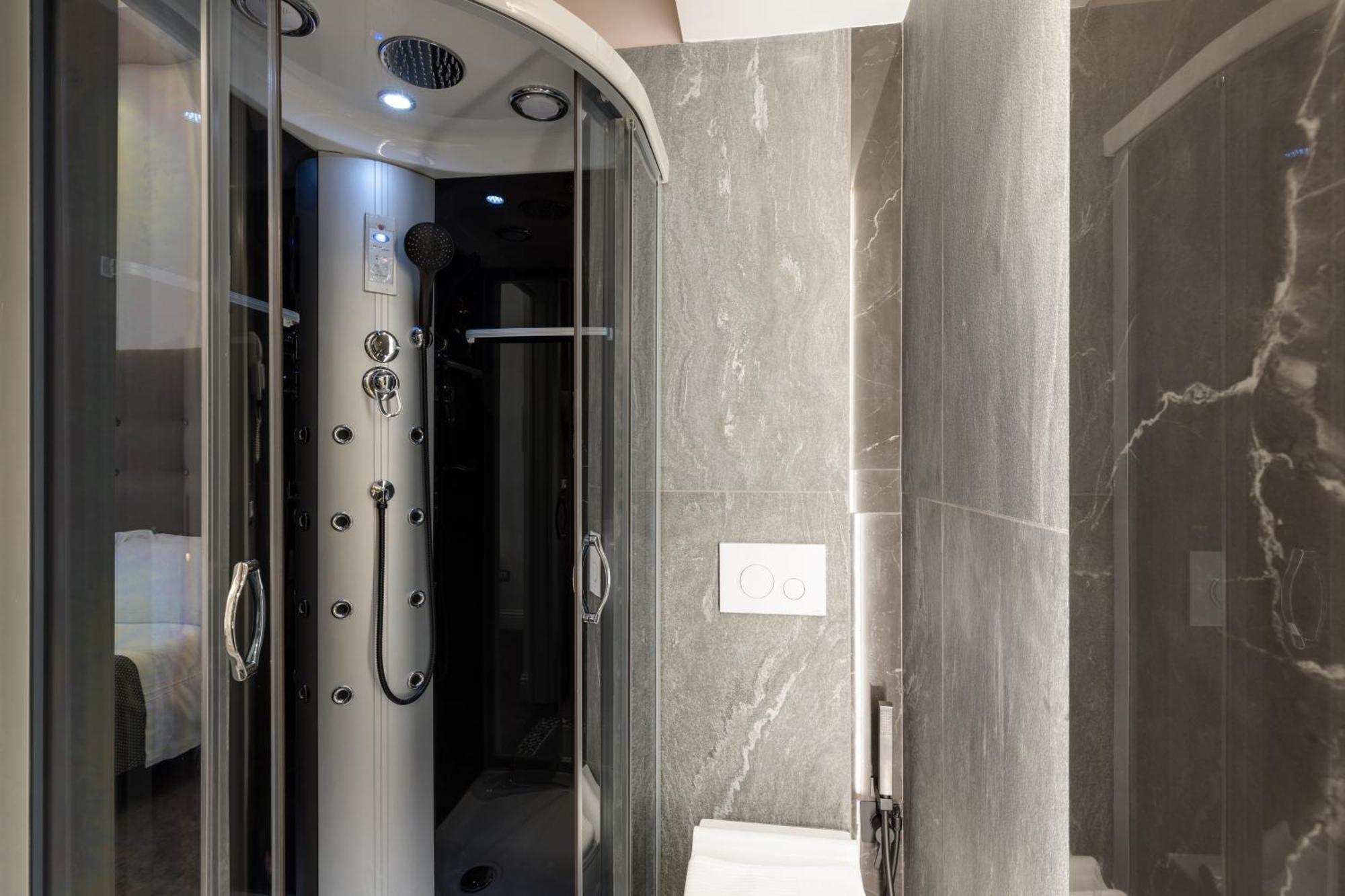 Hotel Antiqua Domus Roma Exterior foto
