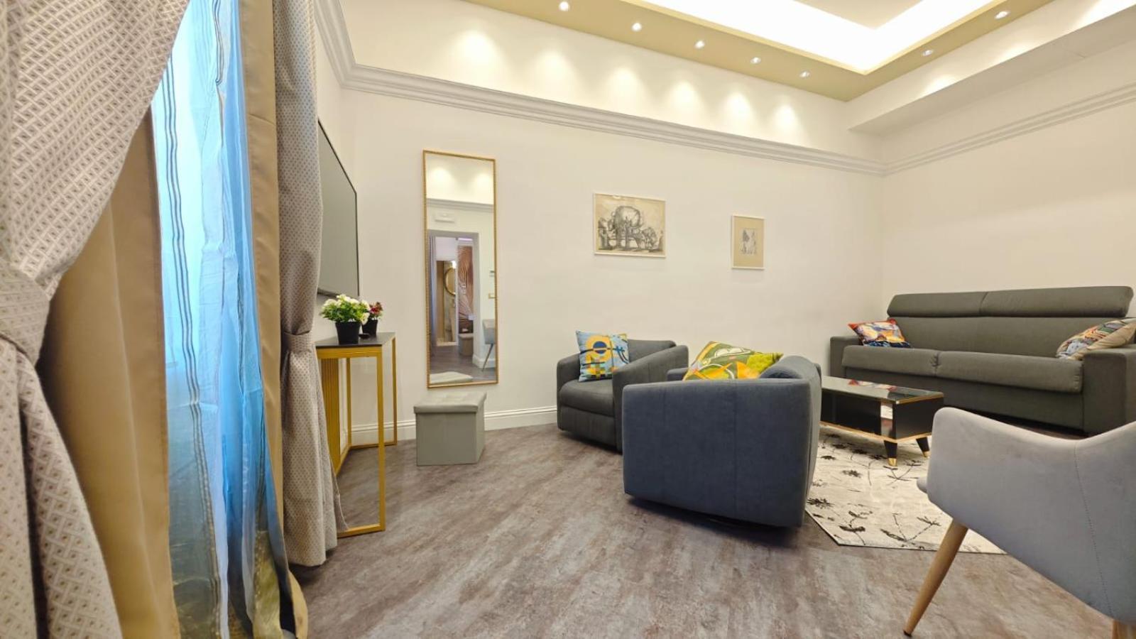 Hotel Antiqua Domus Roma Exterior foto